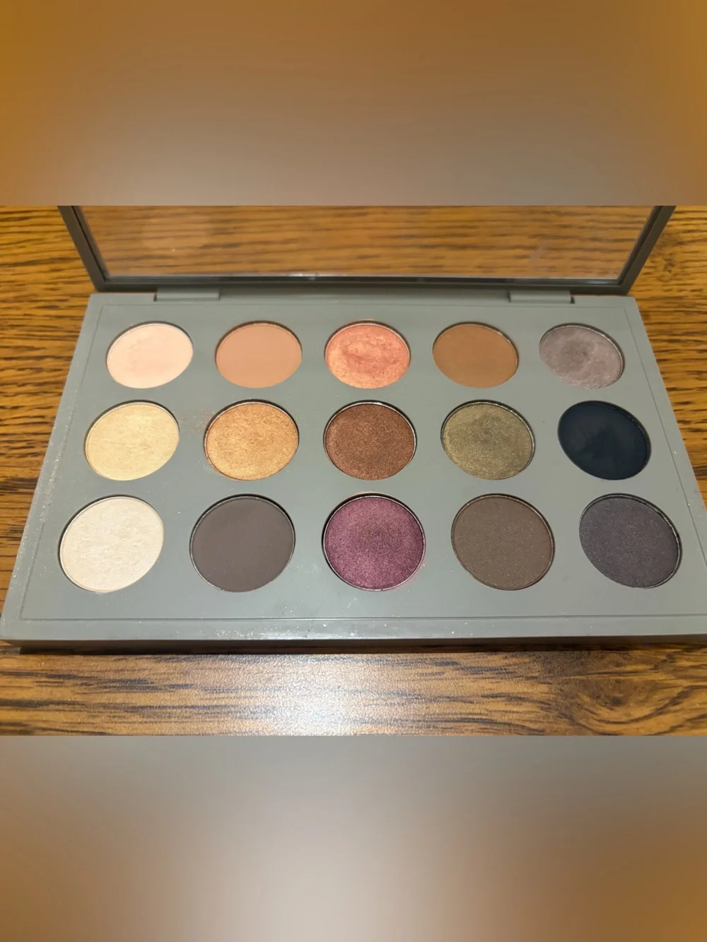 MAC Eyeshadow Palette x 15 BROOKE SHIELDS Eye Shadow